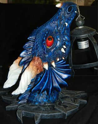 Dragon Lamps
228.6mm Wide x 279.4mm Deep x 431.8mm High 2.26796kg
Keywords: Dragon Lamps